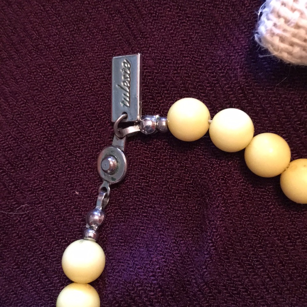 Necklace - Picture 2 of 3